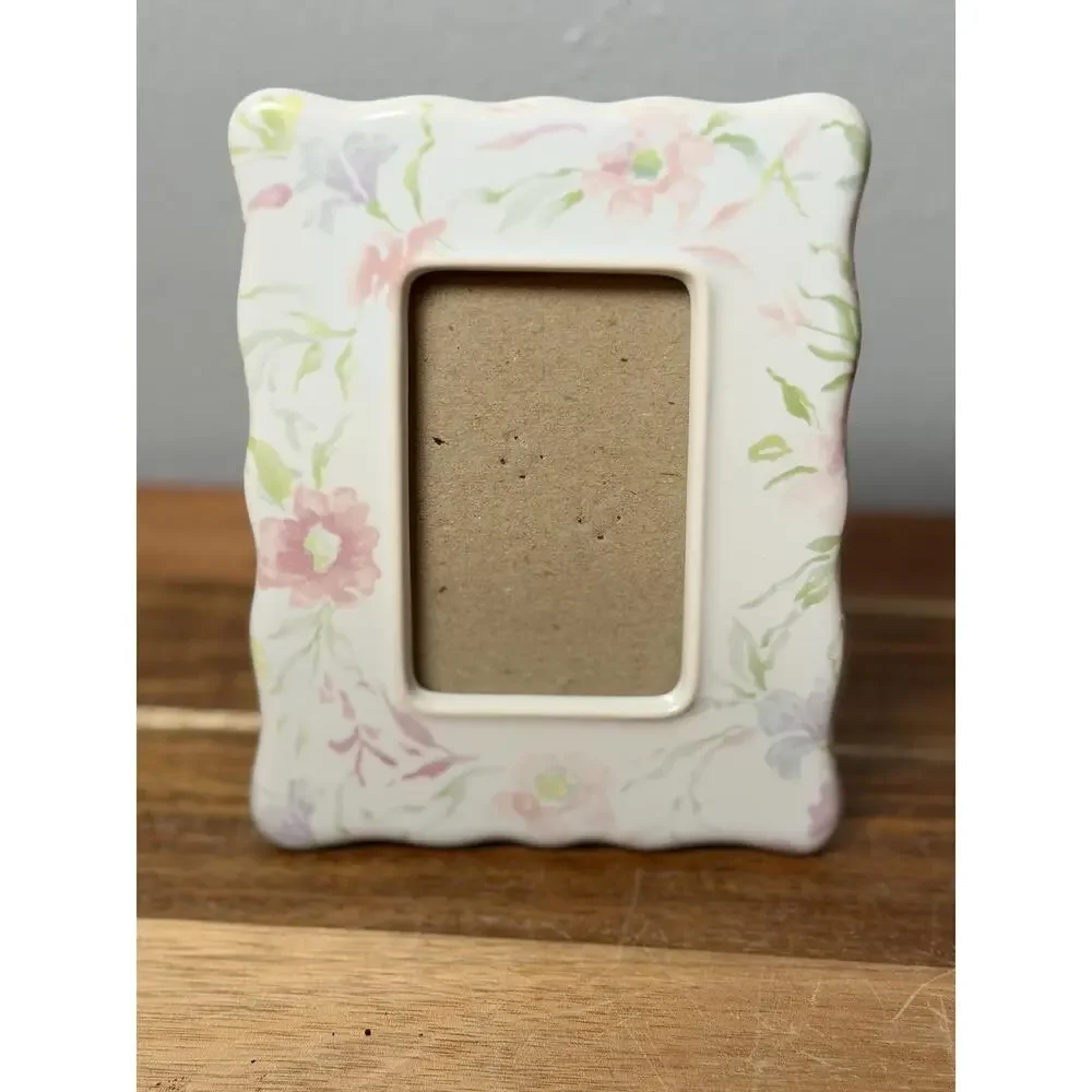 N/A charming vintage